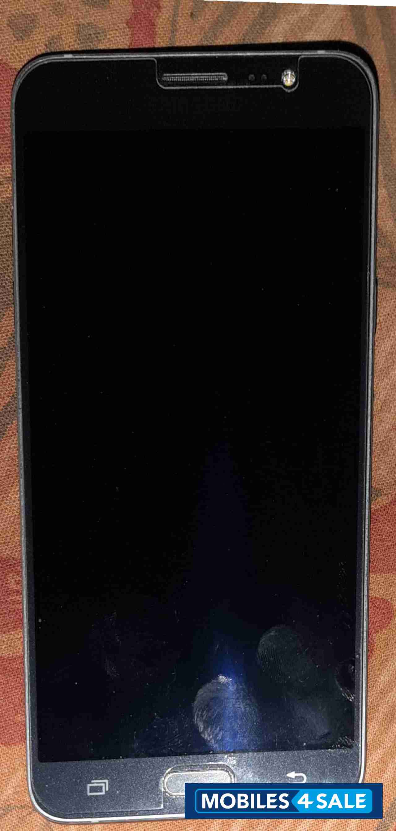 Samsung  Galaxy  J7 2016