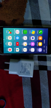 Samsung  J7 2015