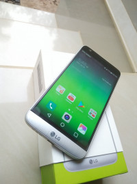 LG  G 5