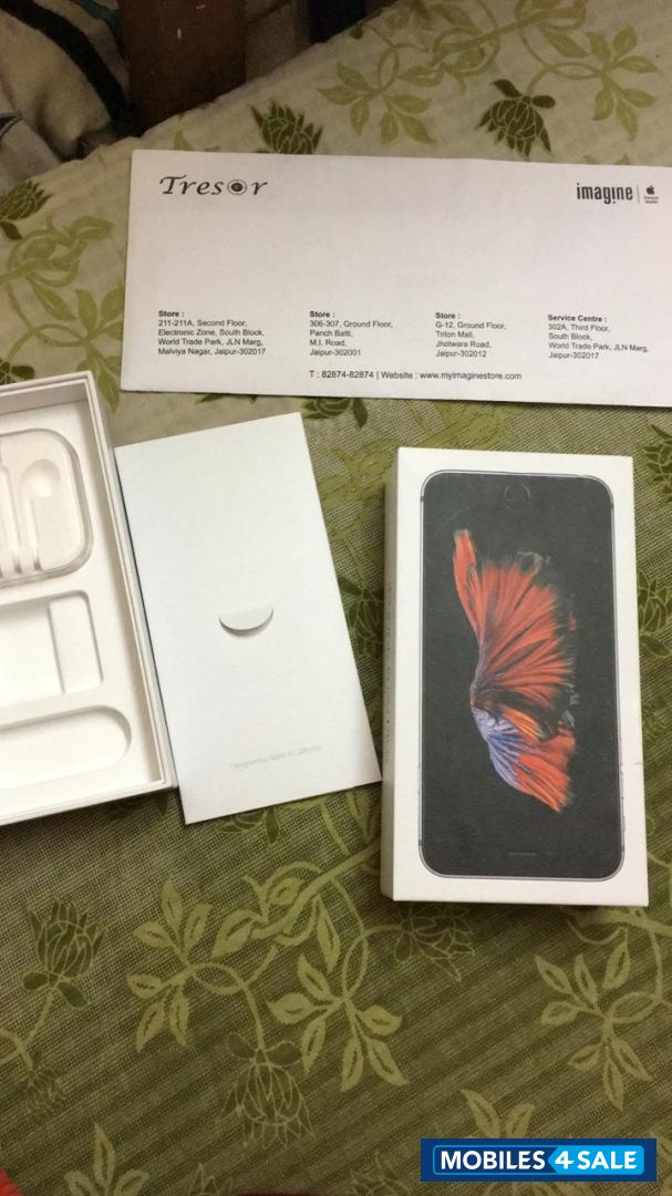 Grey Apple iPhone 6S Plus