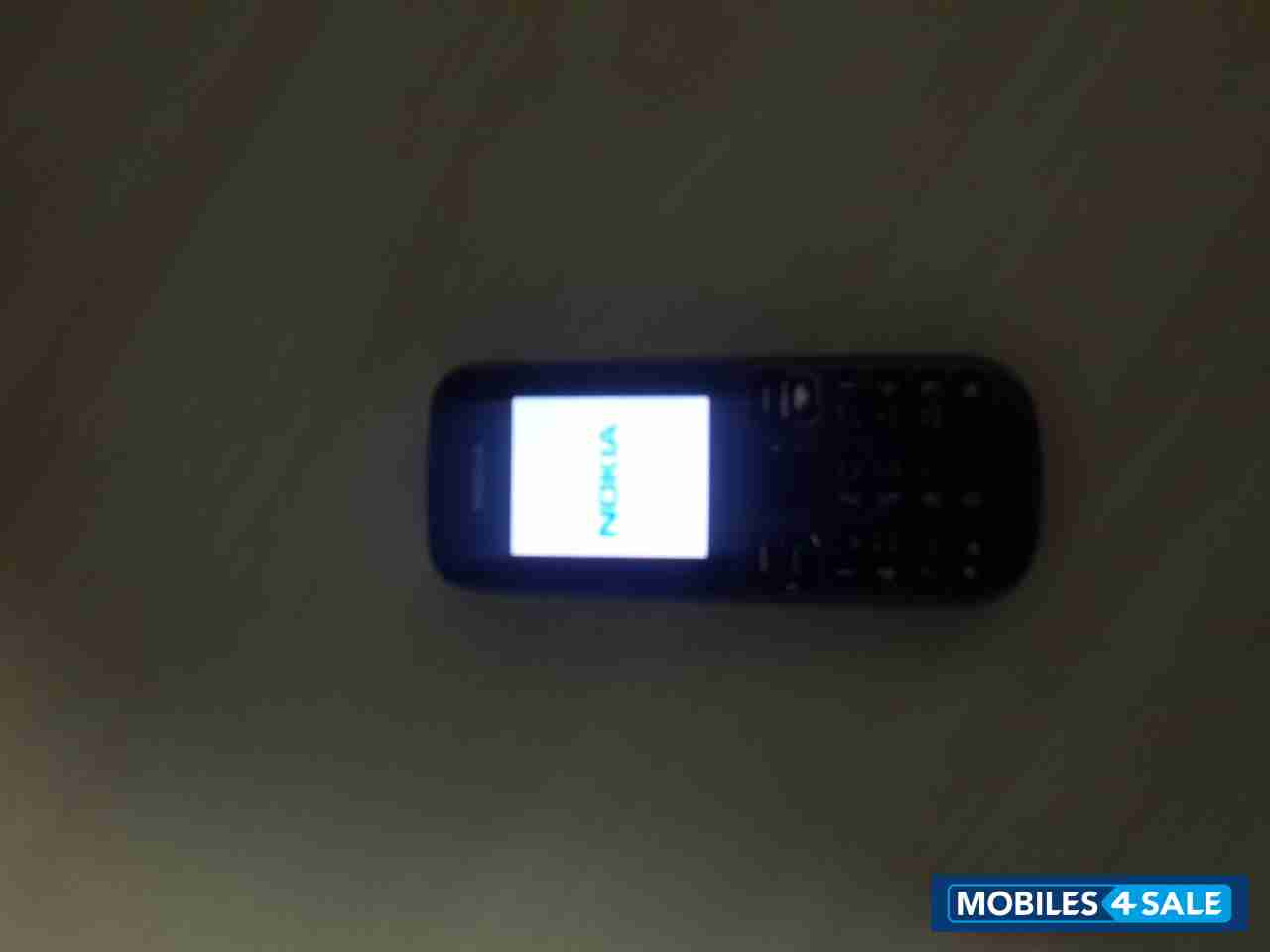Black Nokia  100