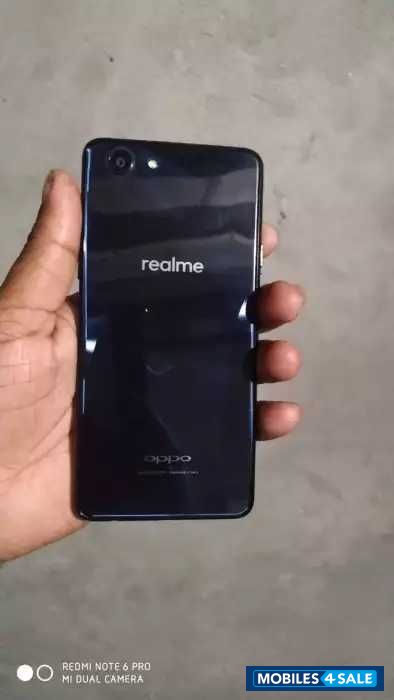 Realme  1