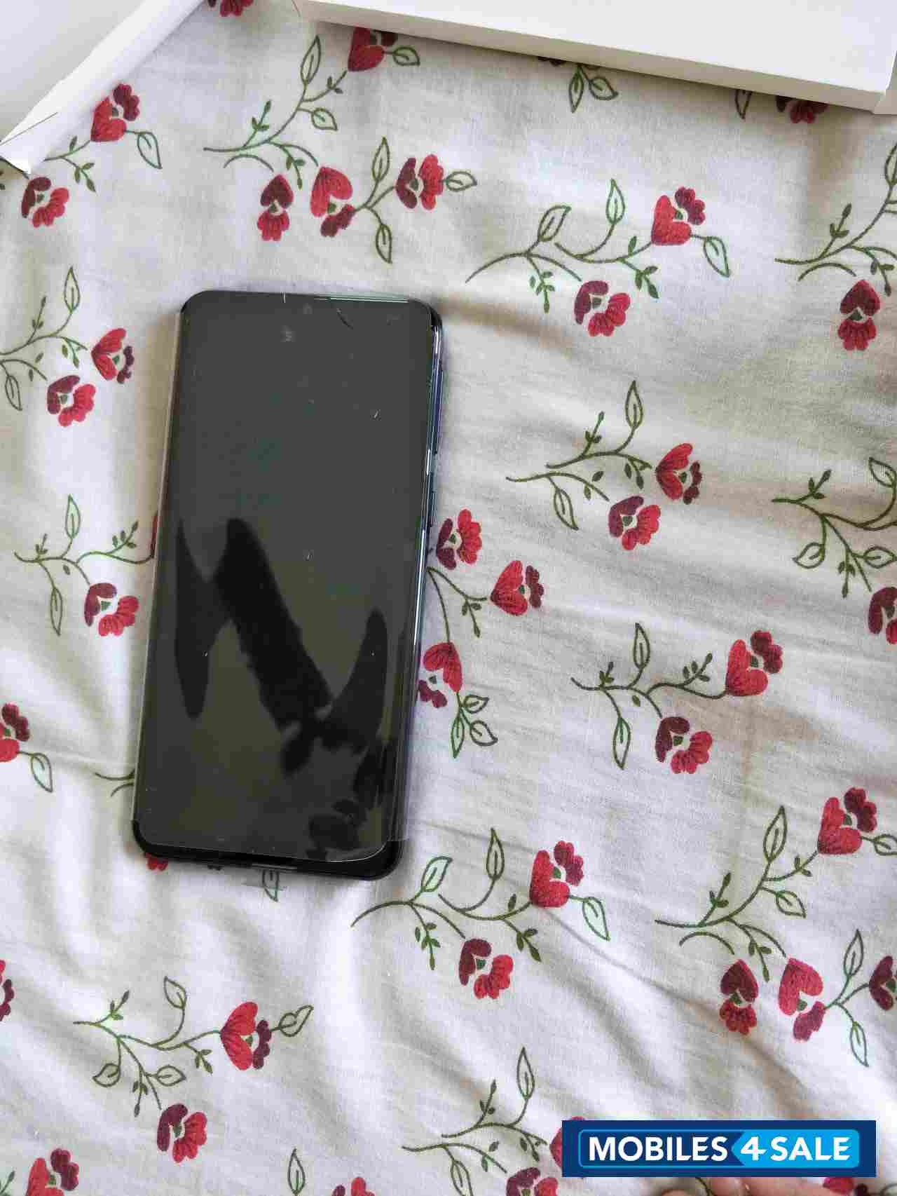 Black Samsung  M20, 4 gb ram/64 gb rom, FHD,  5000 maH battery