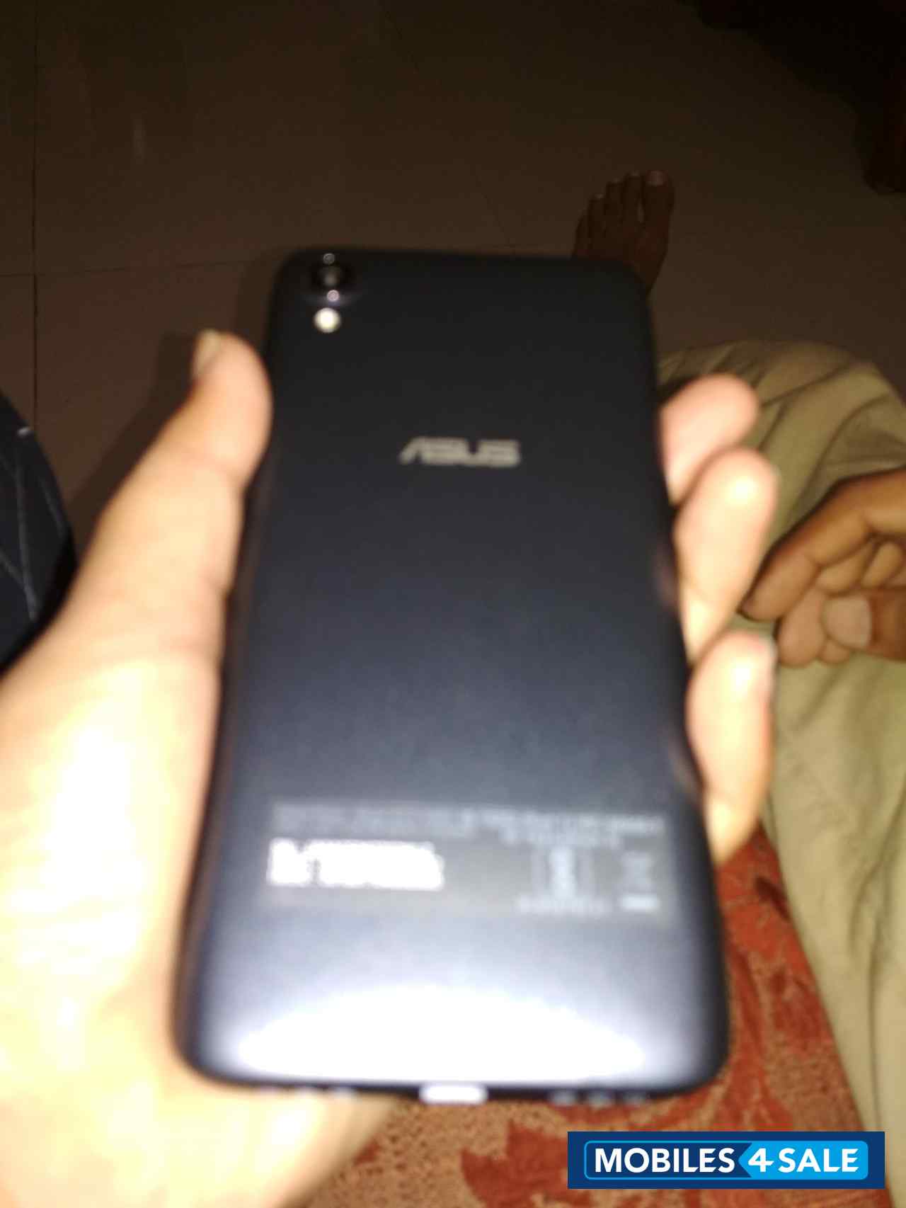 Asus  Asus ZenFone light l1