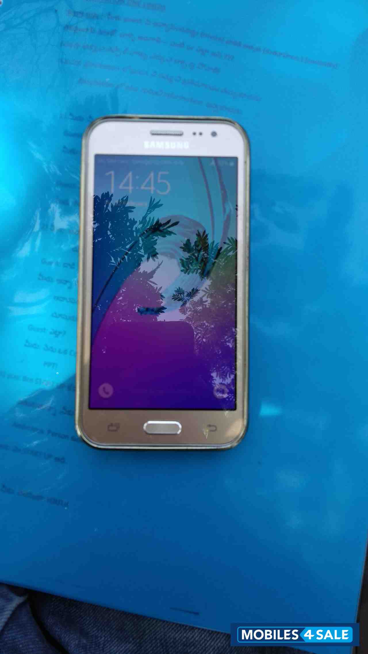 Samsung  Galaxy j2