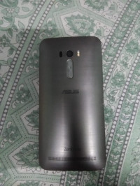 Asus  asus zenfone selfie