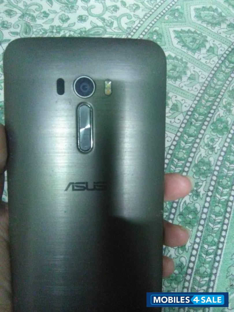 Asus  asus zenfone selfie