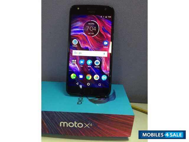 Motorola  Moto x4