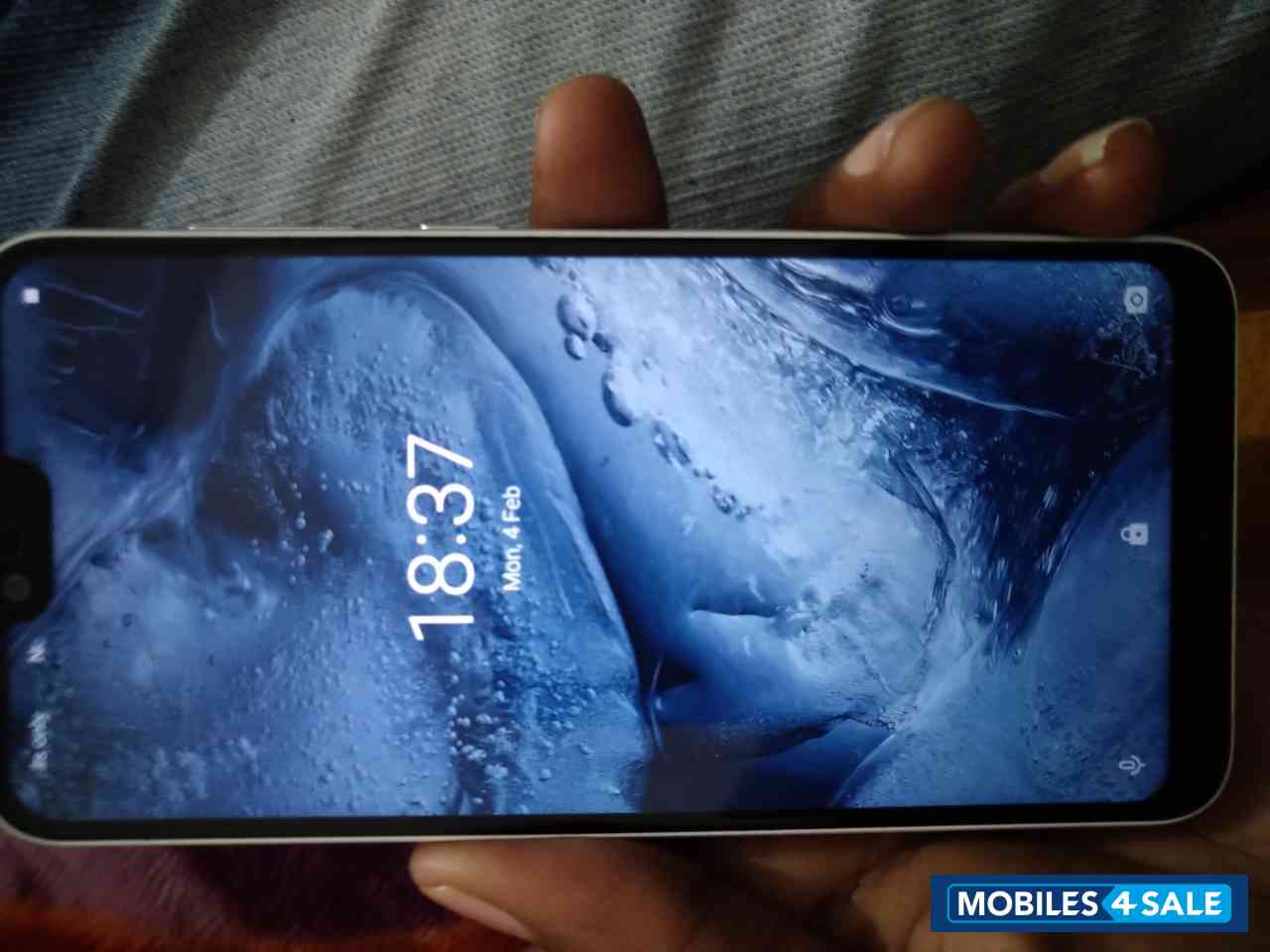 White Nokia  6.1plus