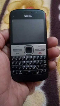 Nokia  E5
