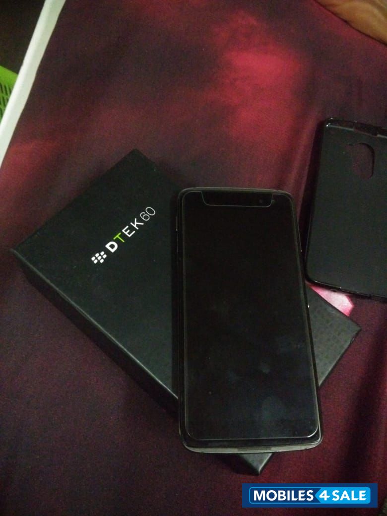 BlackBerry  Dtek 60