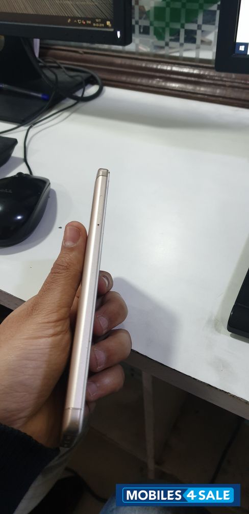 Gold Xiaomi  Redmi Note 4