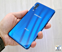 Samsung  Galaxy  a7 2018