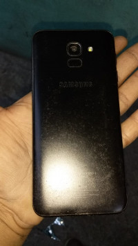 Black Samsung  J6