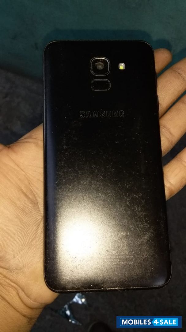 Black Samsung  J6