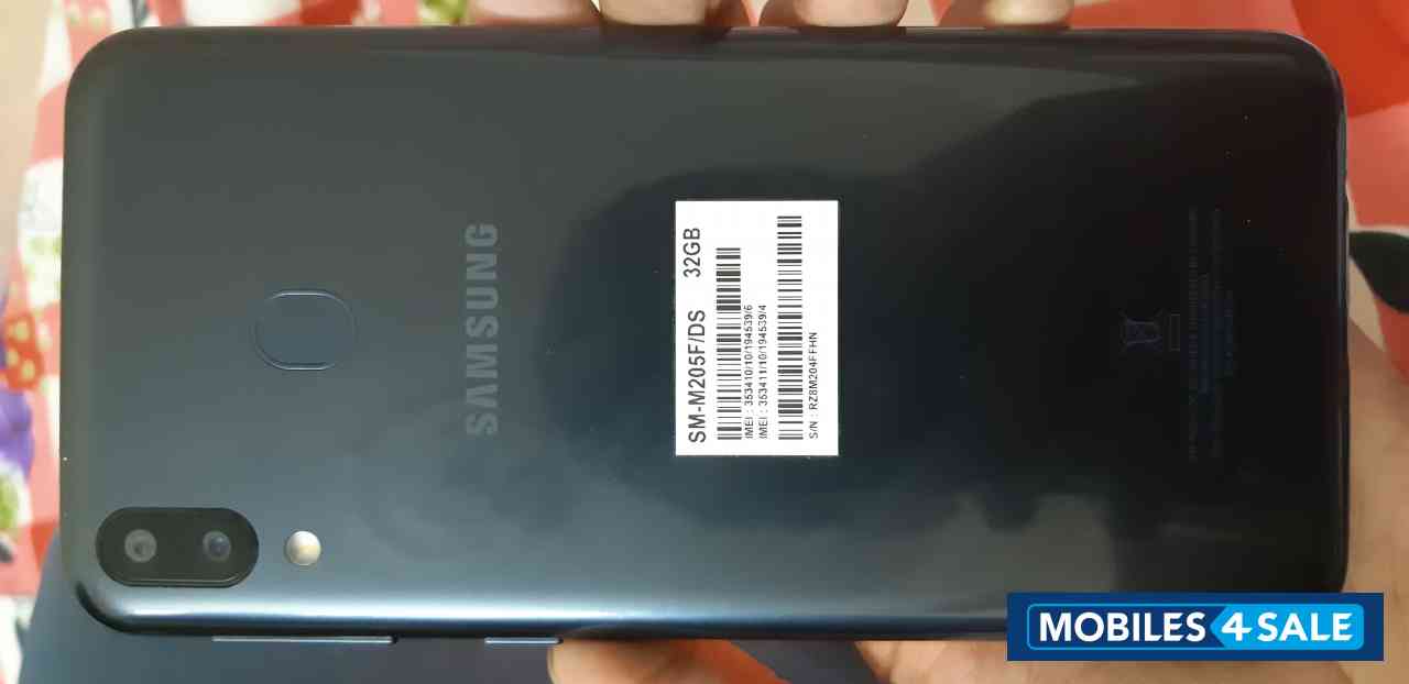 Samsung  Samsung Galaxy M20