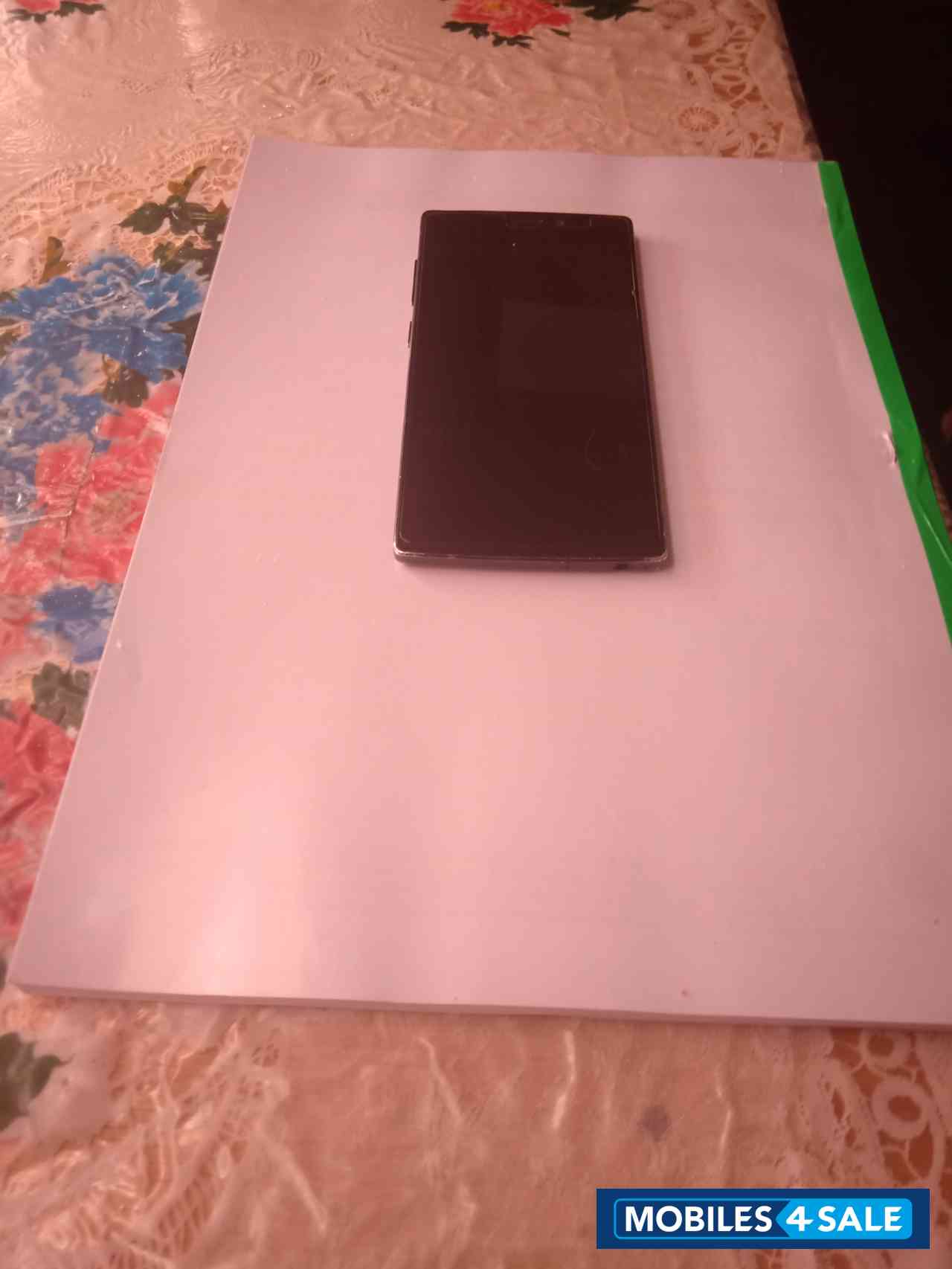 Black(metellic) With Gorrilla  Gionee  S 5.5