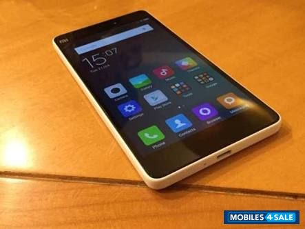 White Xiaomi  Mi4i