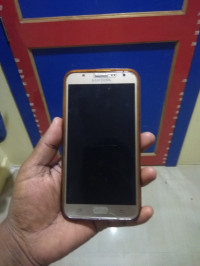 Samsung  Galaxy J7