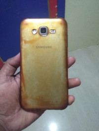 Samsung  Galaxy J7