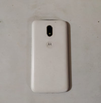 White Motorola  E3 powere