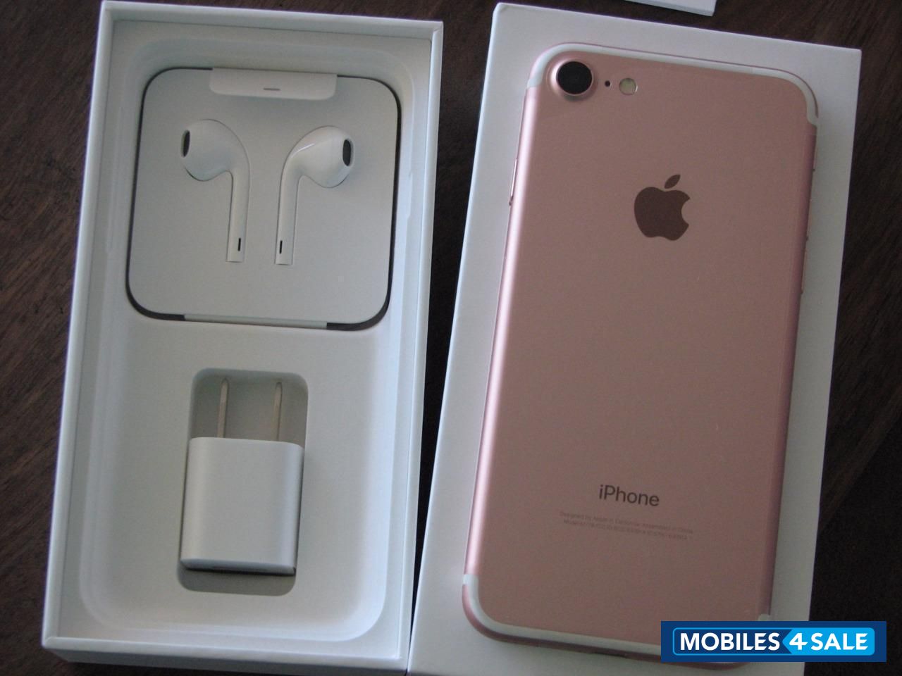 Rose Gold Apple iPhone 7