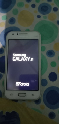 Samsung  Galaxy j1