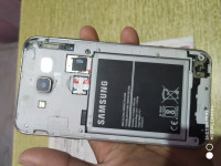 Samsung  J7