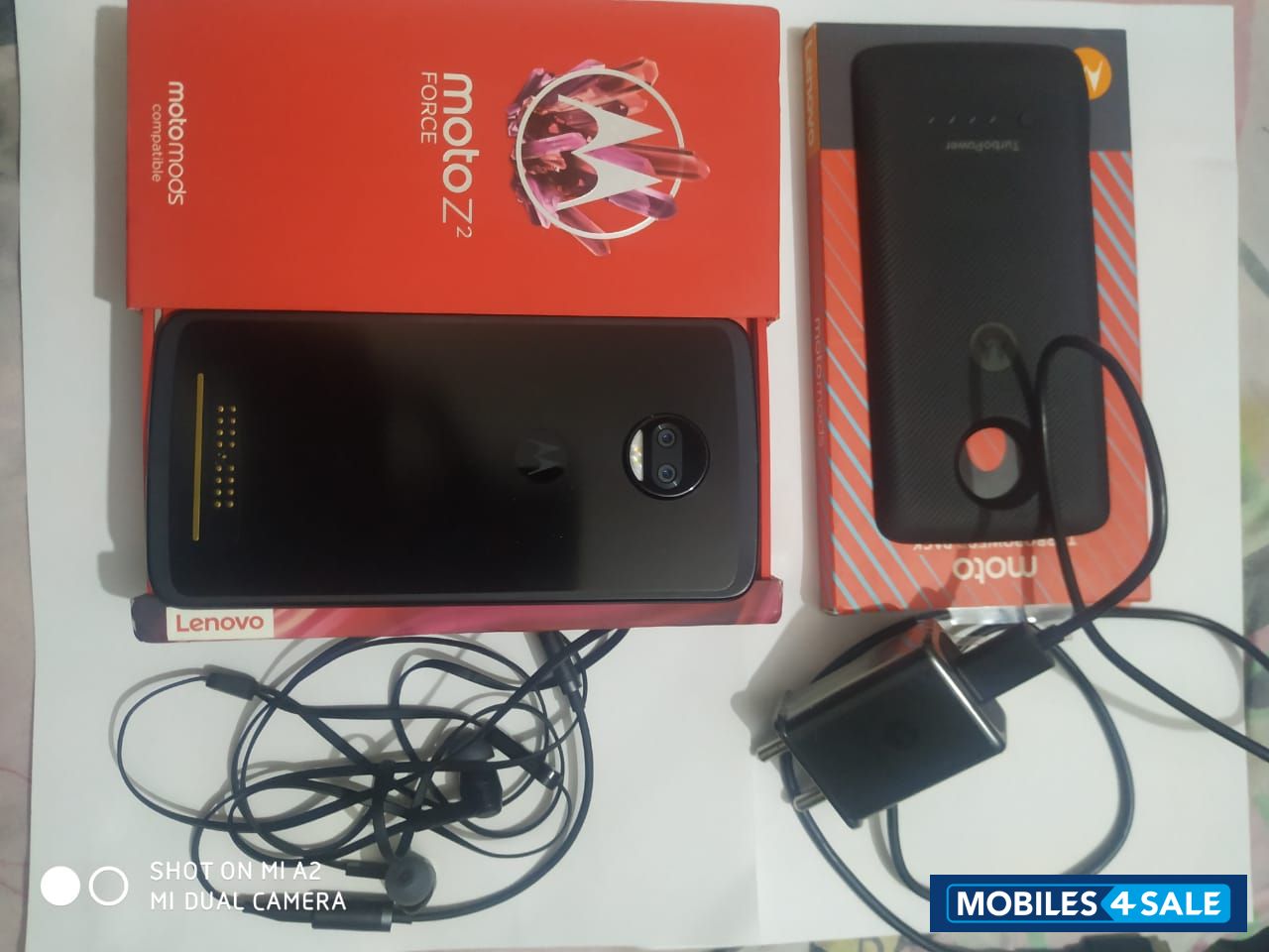 Motorola  Moto Z2 force