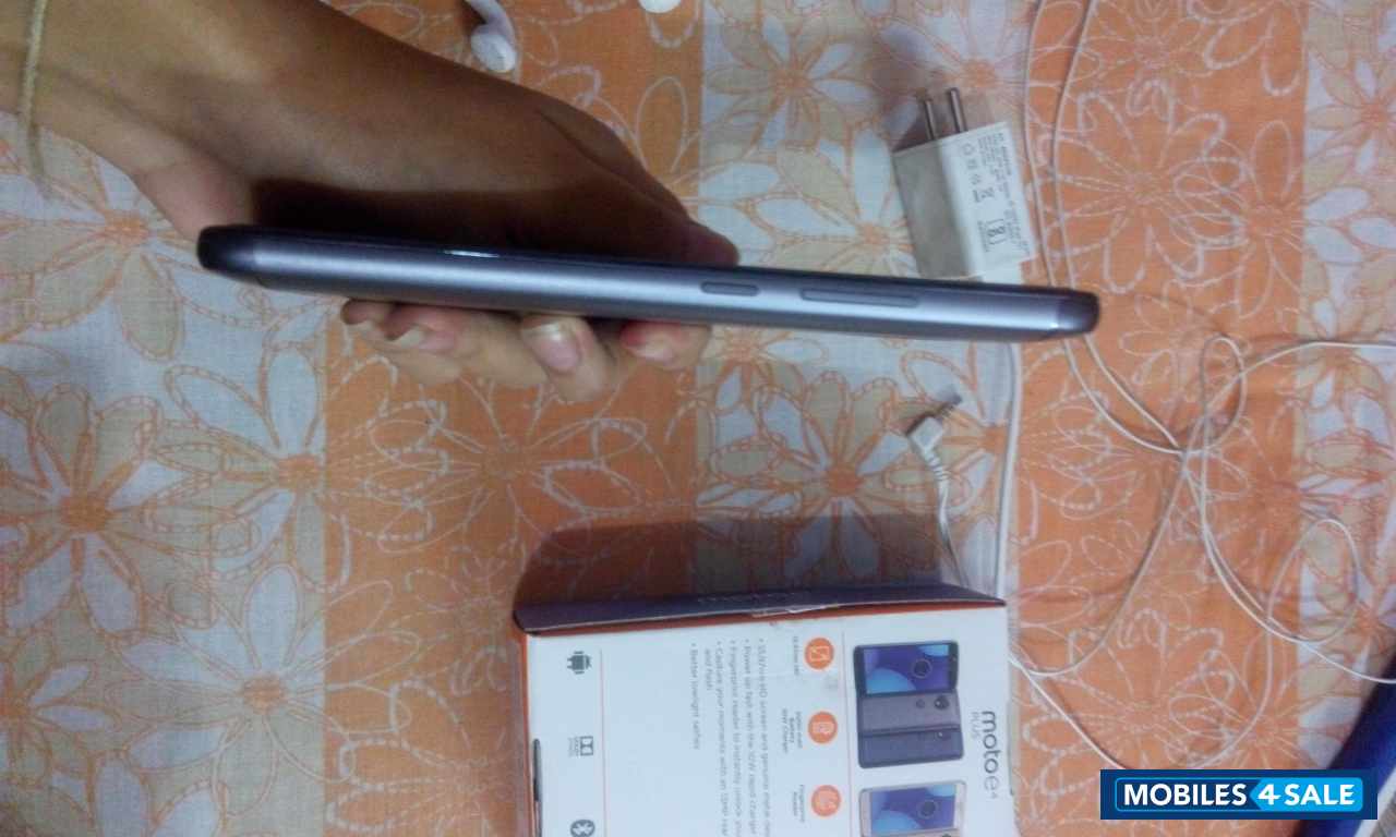 Motorola  Motorola E4 plus