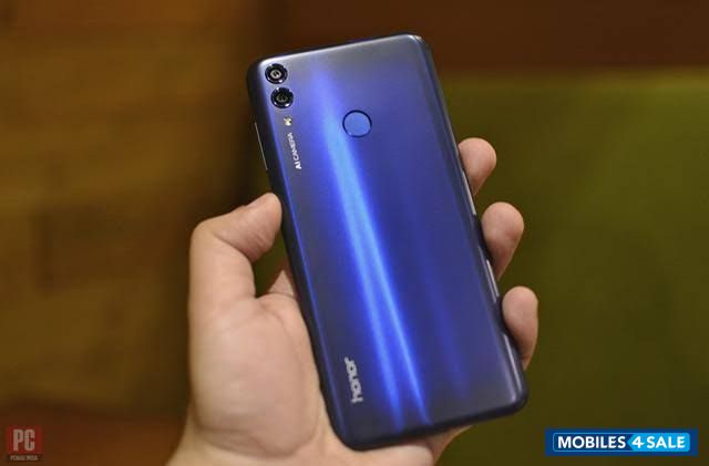 Blue Huawei  Honor 8c