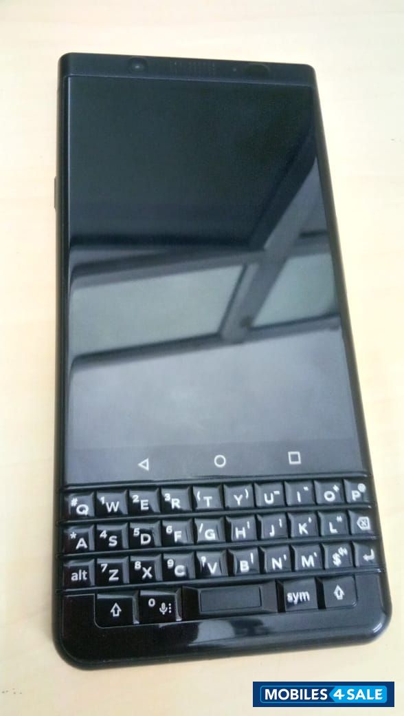 Black BlackBerry KEYone