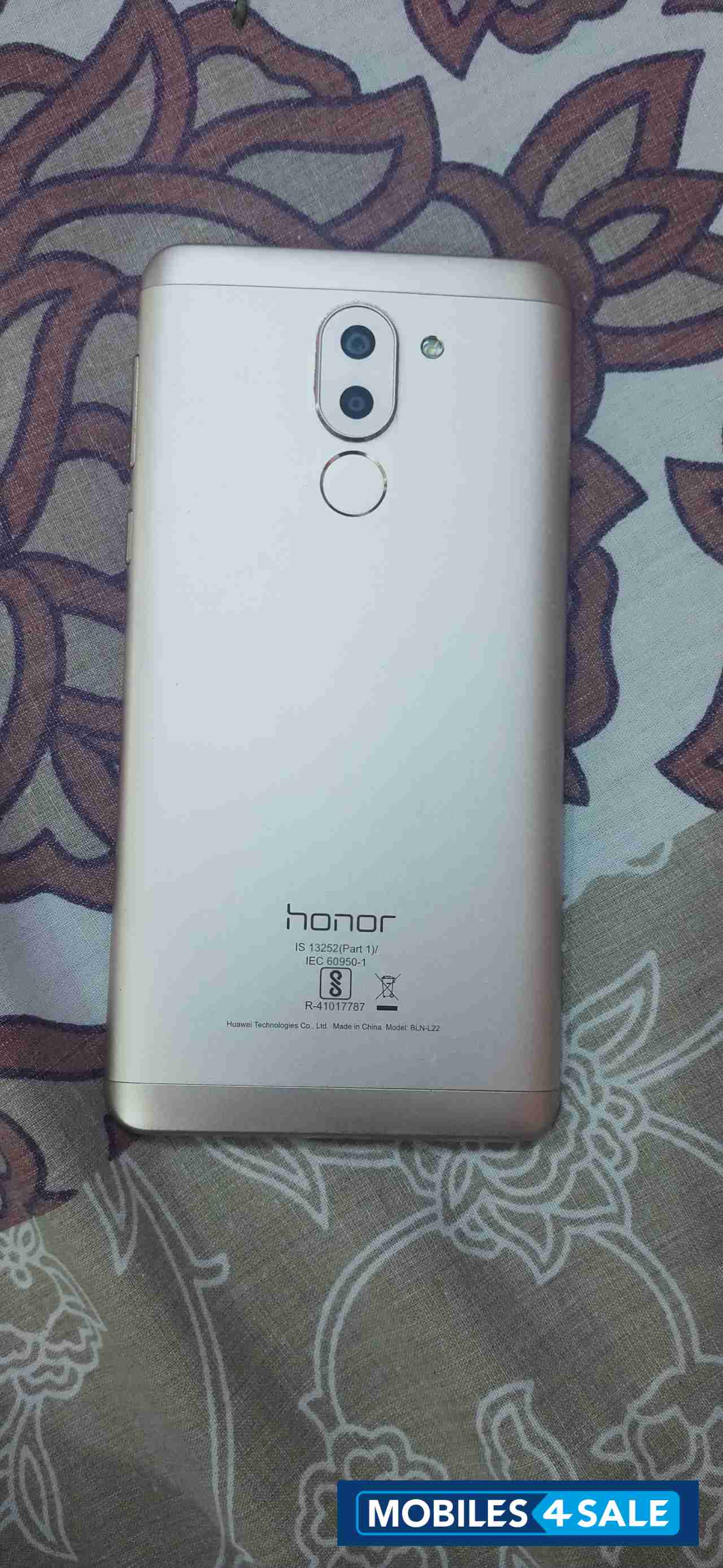 Gold Huawei Honor 6X