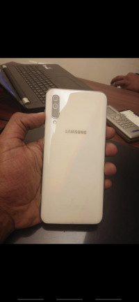 Samsung  Galaxy a50