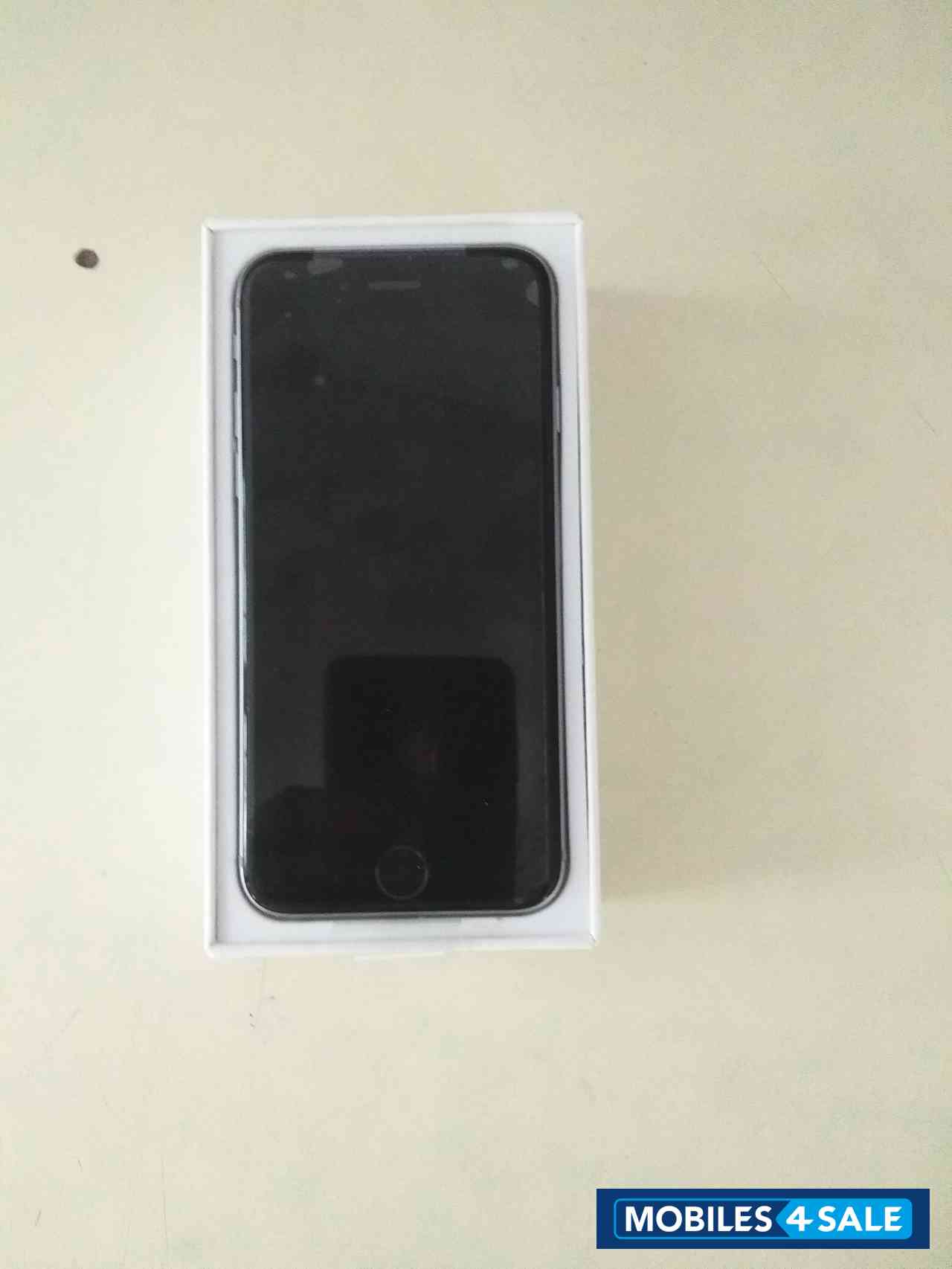 Apple  iphone 6  64gb