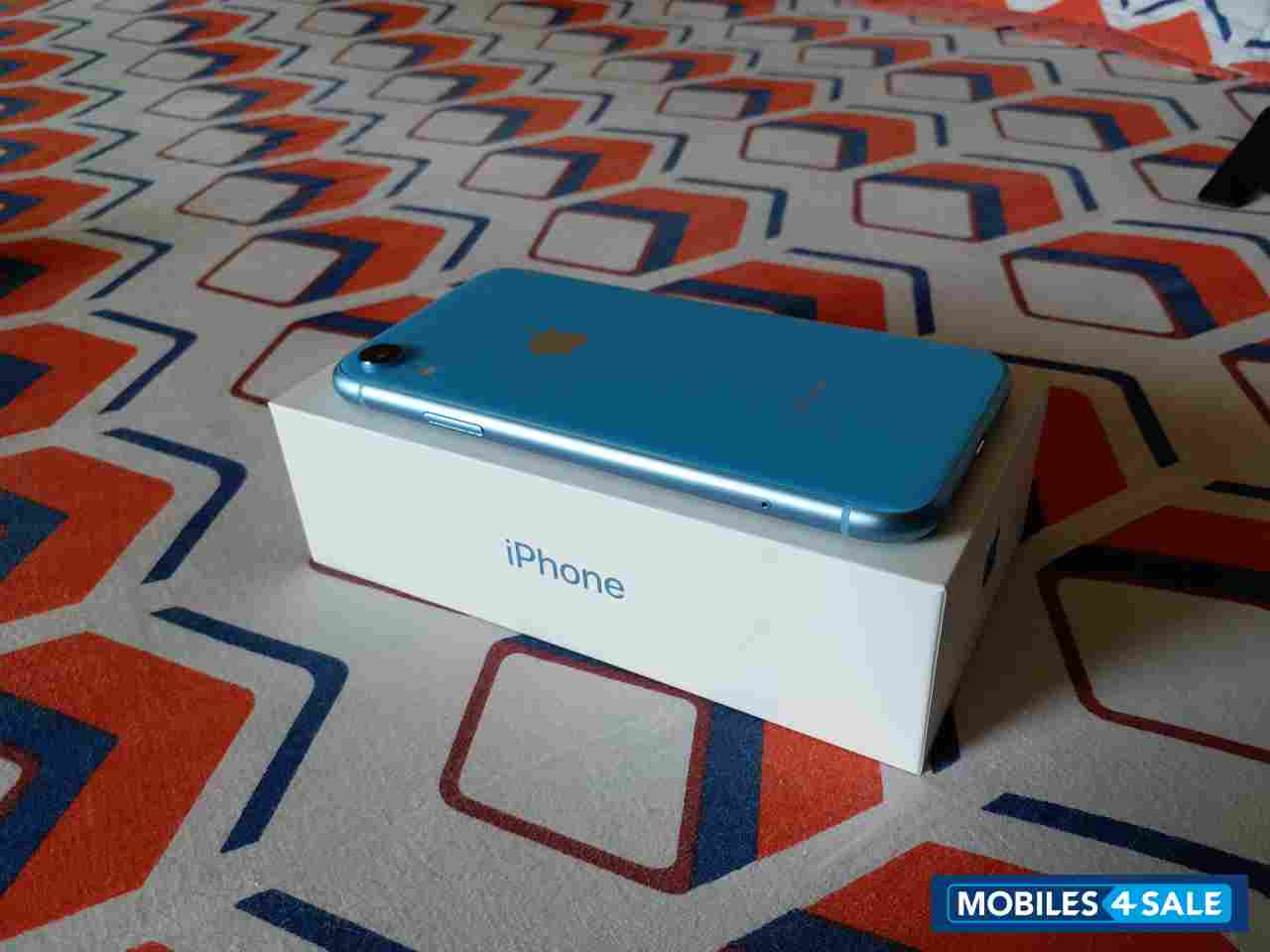 Blue Apple  iPhone XR