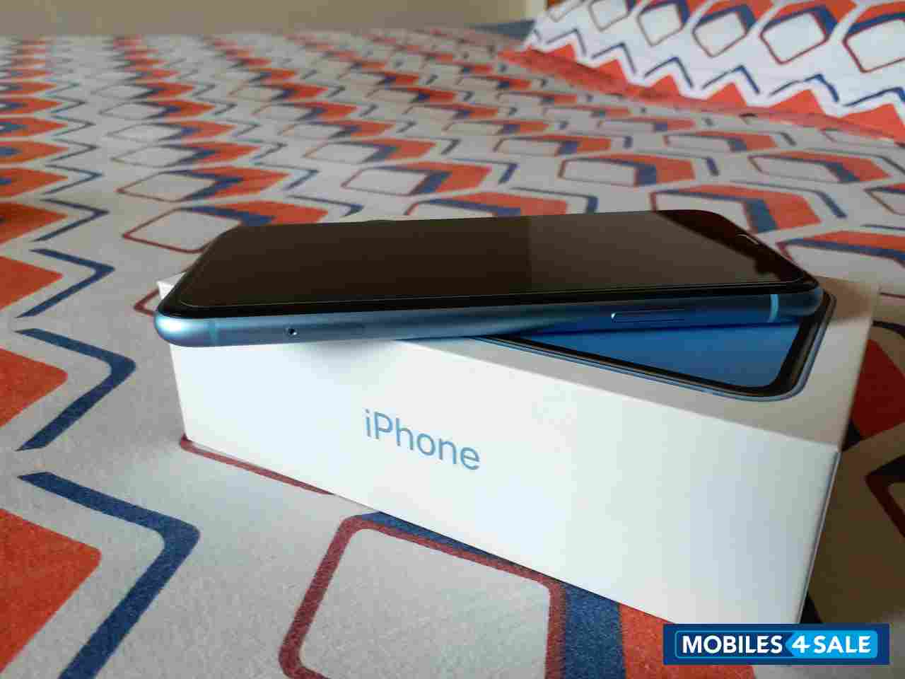 Blue Apple  iPhone XR