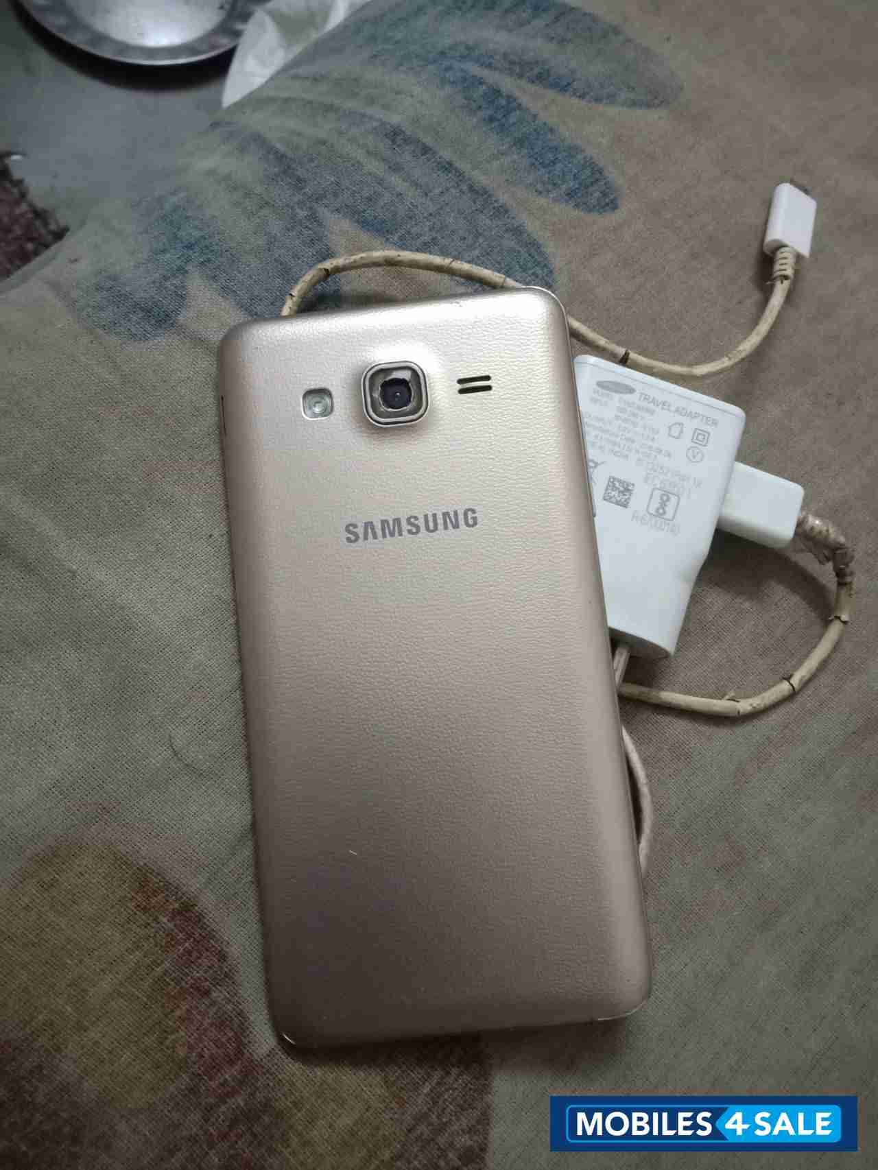 Samsung  Galaxy on5