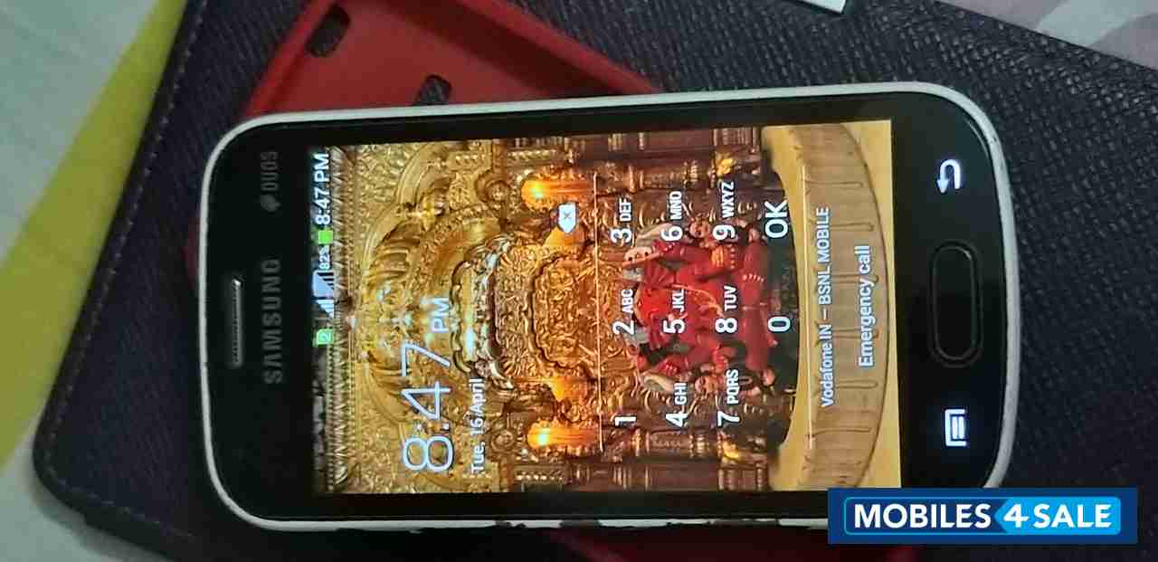 Black Samsung  Galaxy s7582