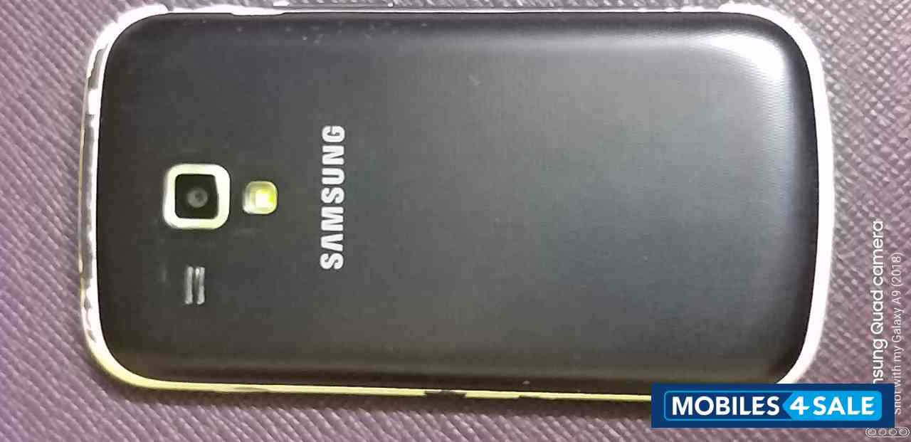 Black Samsung  Galaxy s7582