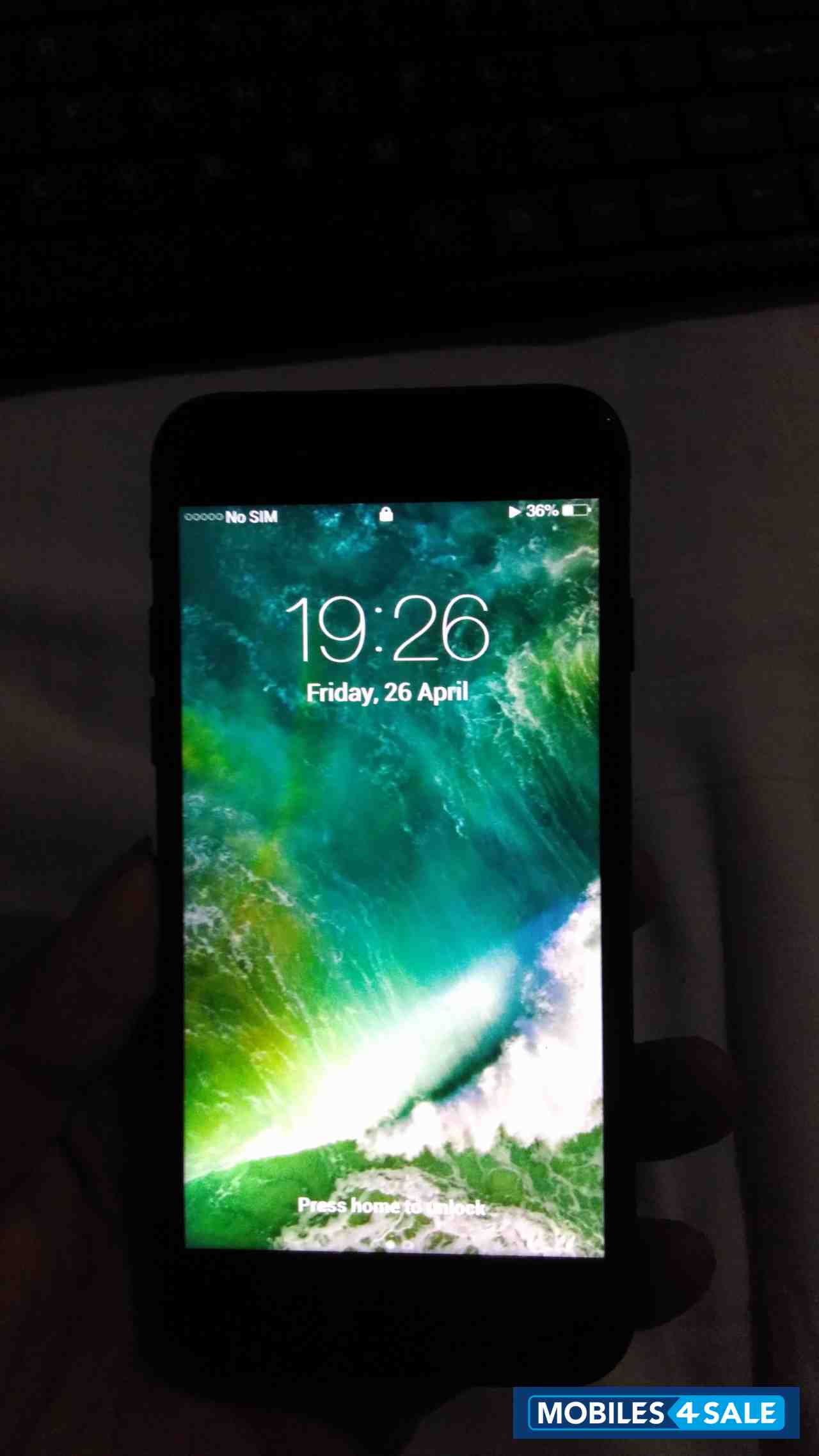 Charcoal Black Apple iPhone 7