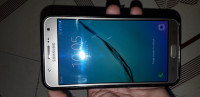 Samsung  J7