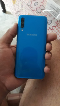 Samsung  Galaxy  A50