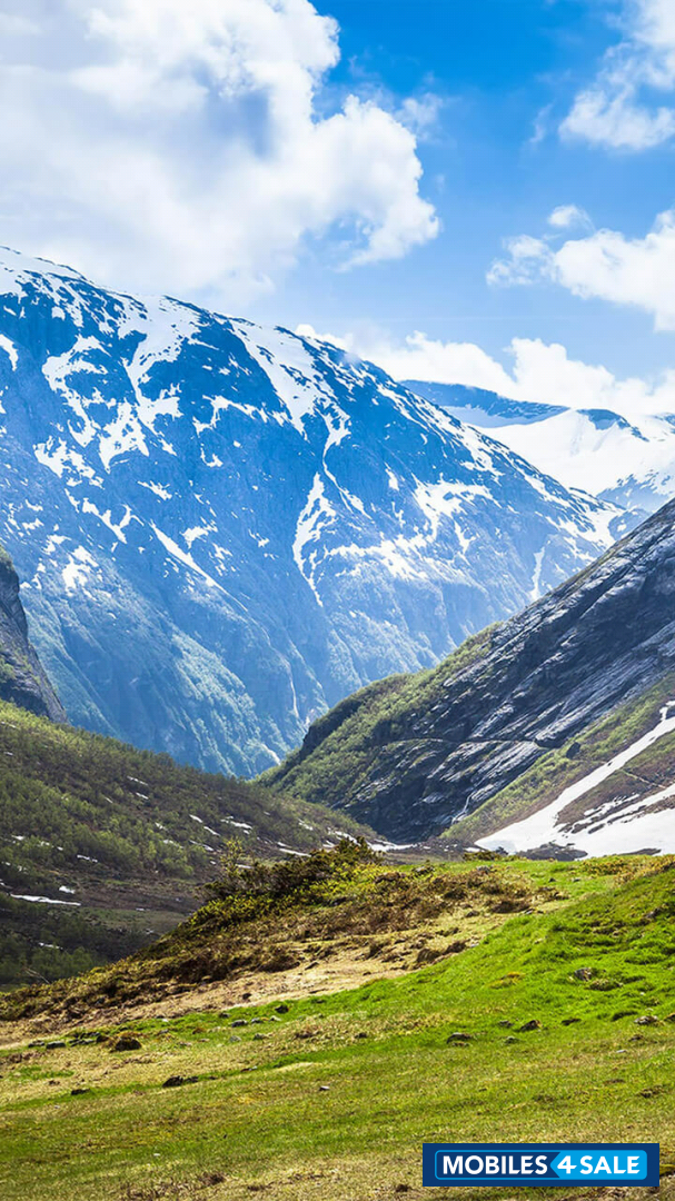 Black Gionee Pioneer P5L LTE