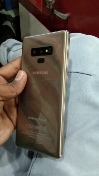 Gold Samsung  galaxy note 9 8 gb