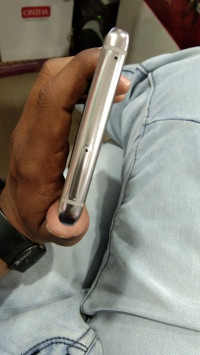 Gold Samsung  galaxy note 9 8 gb