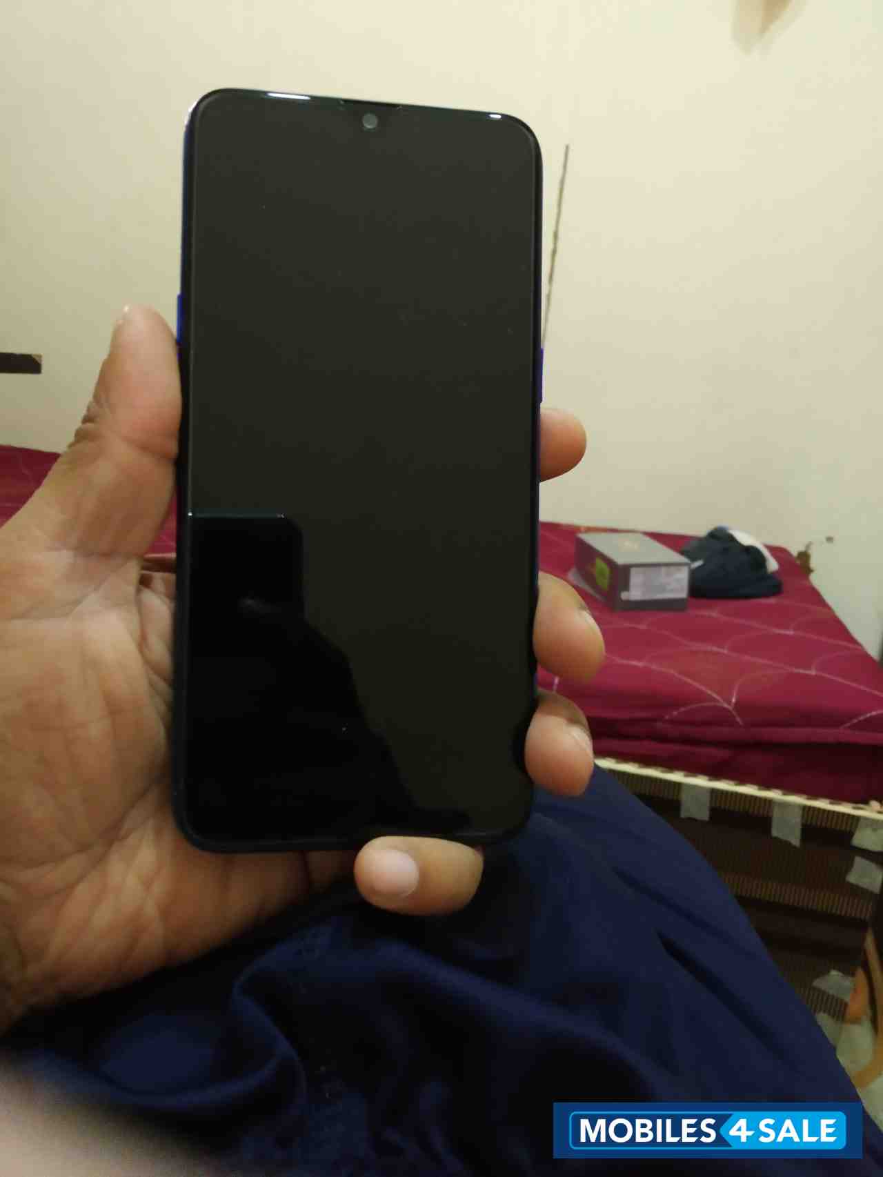 Radiant Blue Realme Rmx1825