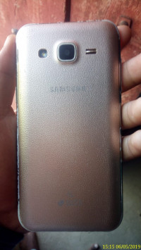 Gold Samsung  Galaxy j2