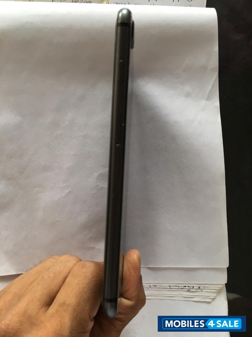 Apple  iPhone 8 plus