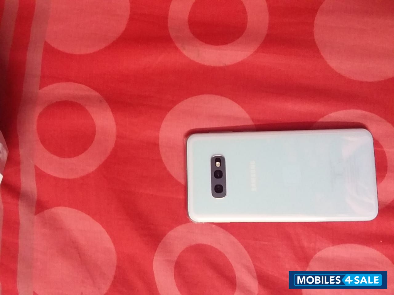 Prism White Samsung  Galaxy s10e